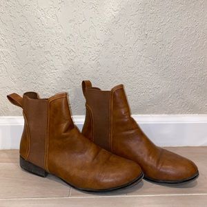 Chase + Chloe Chelsea Boots